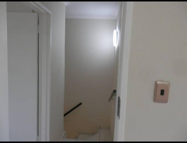 2 BEDROOM TOWNHOUSE RENTED IN WELTEVREDEN PARK